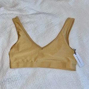 NWT WeWoreWhat Gold V Sports Bra M